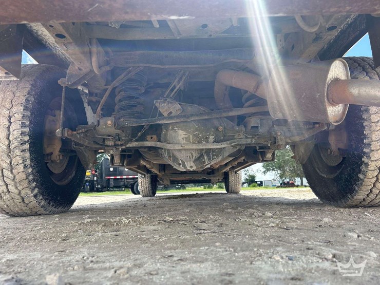 2019-dodge-2500-image-38