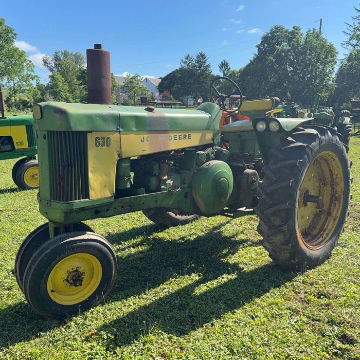 JOHN DEERE 630