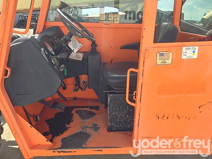 2012-jlg-g6-42a-image-44
