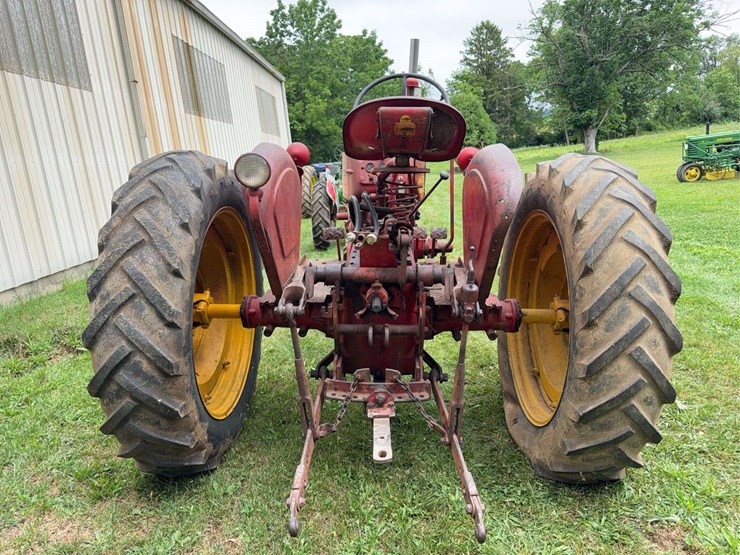 massey-ferguson-33-image-4