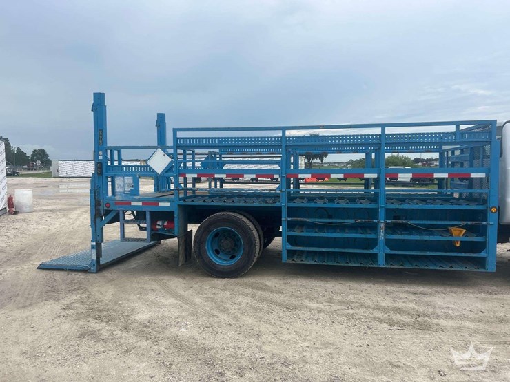 2019-ford-f750-image-21