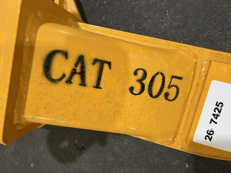 2026-caterpillar-305-image-5