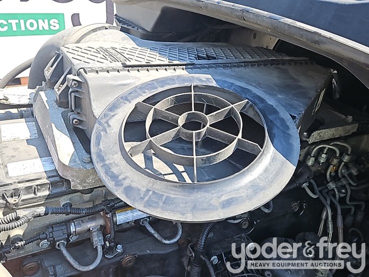 2019-freightliner-cascadia-125-image-30