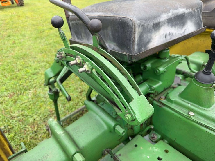 1957-john-deere-420-image-32