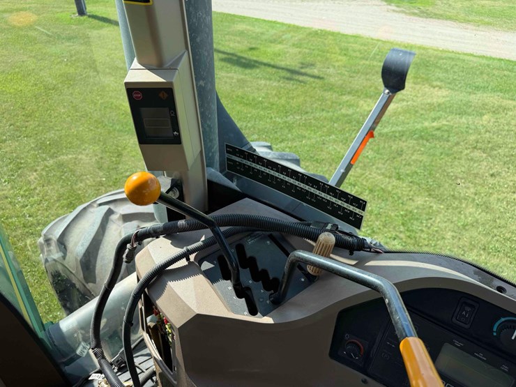 john-deere-9300-image-21