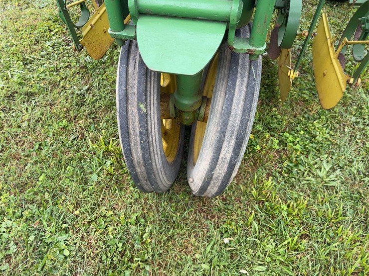 john-deere-h-image-12