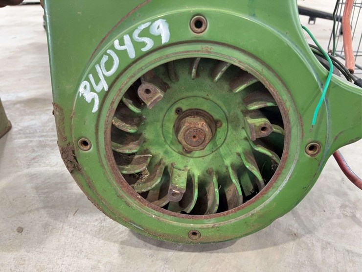solid-state-ignition-gas-motor-and-metal-jerry-can-image-3