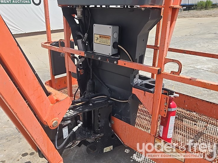 2017-jlg-450aj-image-25