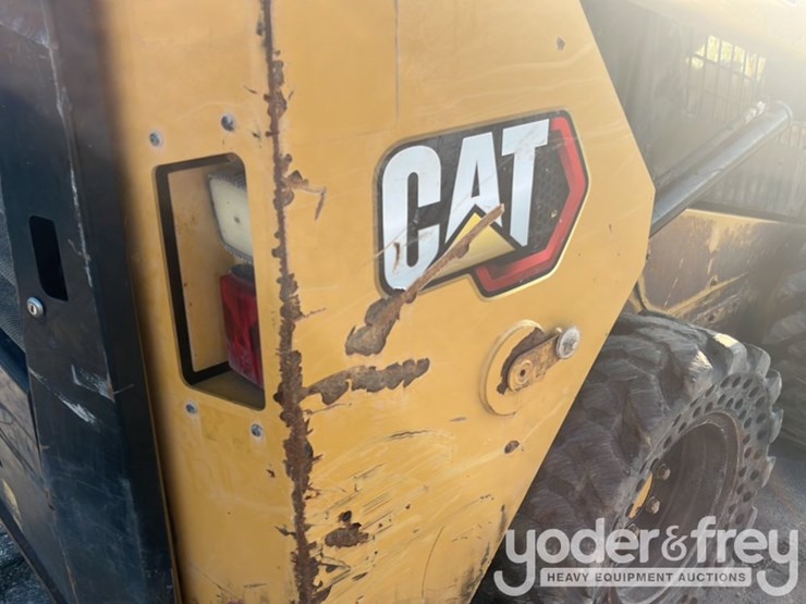2021-caterpillar-236d3-image-23