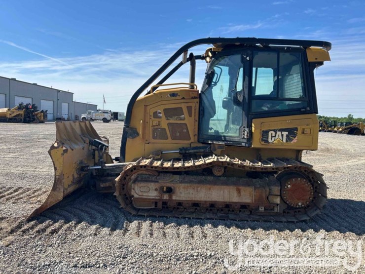 2017-caterpillar-d5k2-xl-image-9