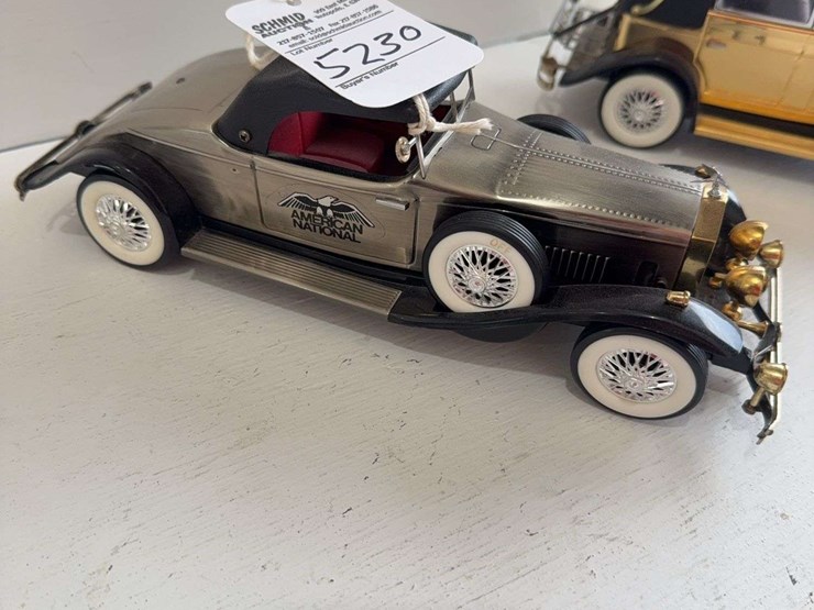 2-radio-model-cars,-2-classic-model-cars-image-4