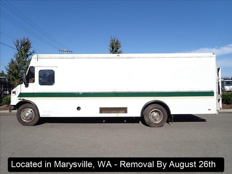 2001-freightliner-mt55-image-4
