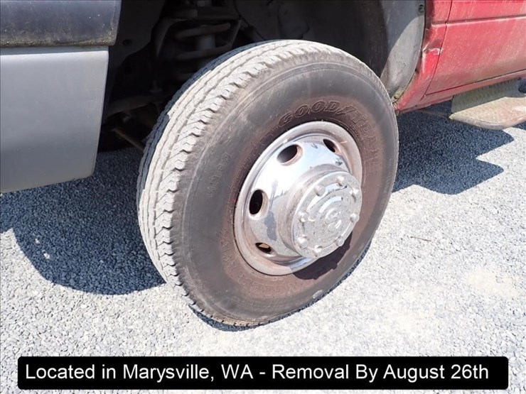 2002-dodge-3500-image-19