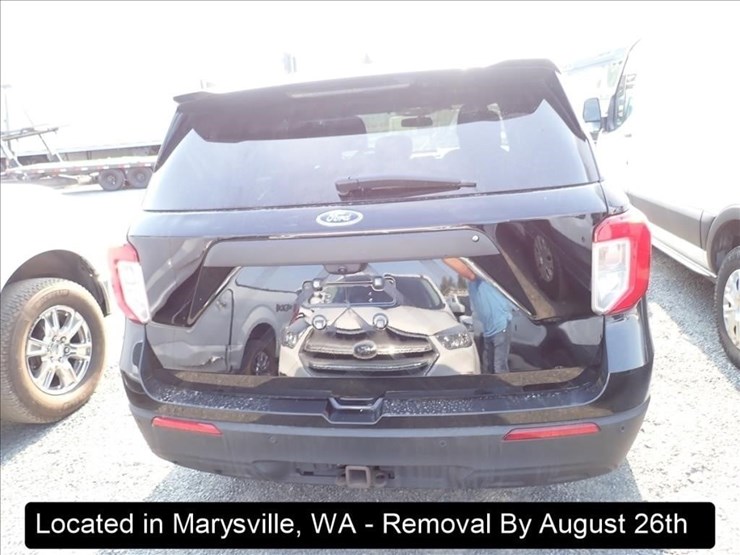2021-ford-explorer-image-19