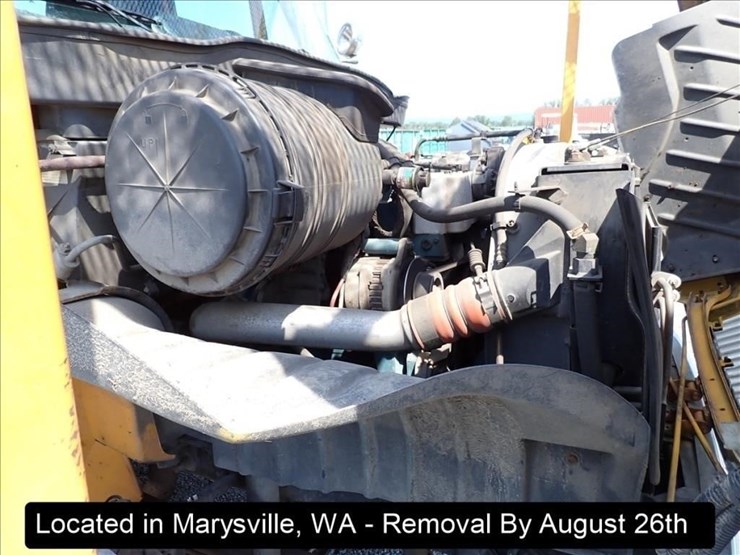 2002-international-durastar-4300-image-9