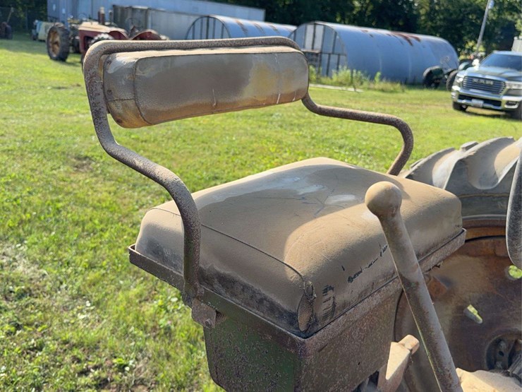 john-deere-model-b-image-28