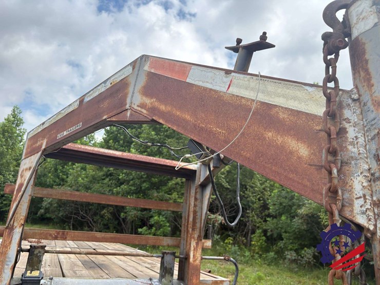 t/a-25’-gooseneck-trailer-image-44