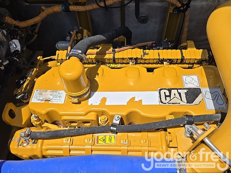2017-caterpillar-336fl-image-60