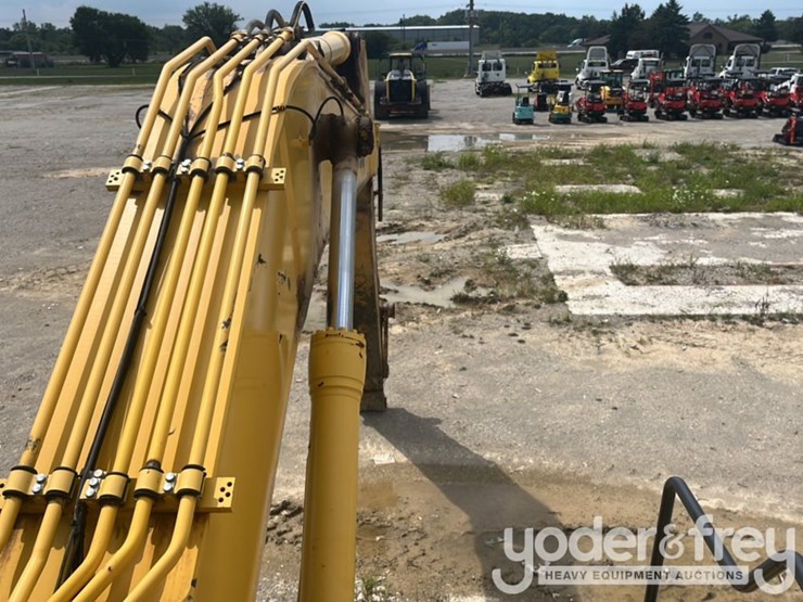 2019-komatsu-pc490-lc-11-image-25