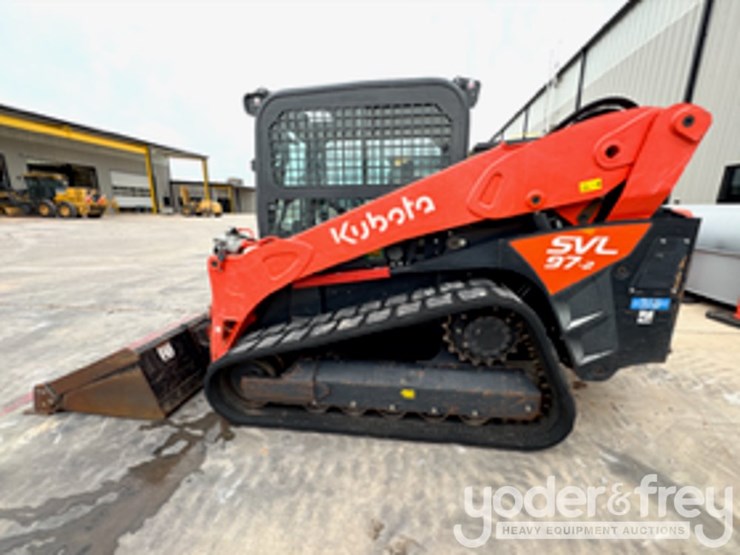 2023-kubota-svl97-2-image-1