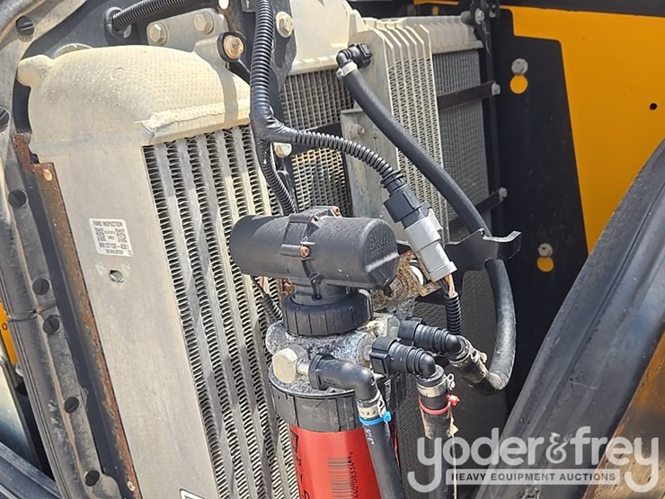 2019-jcb-510-56-image-43