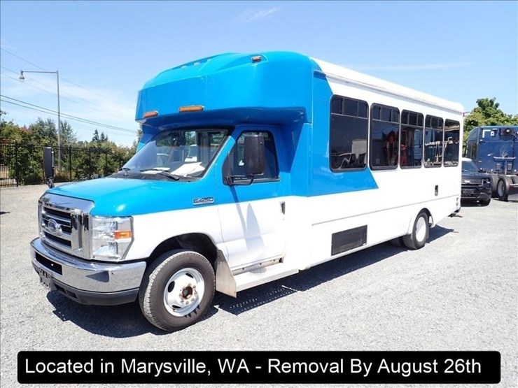 2019-ford-e450-image-1