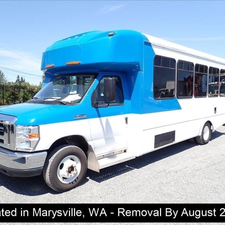 2019 FORD E450