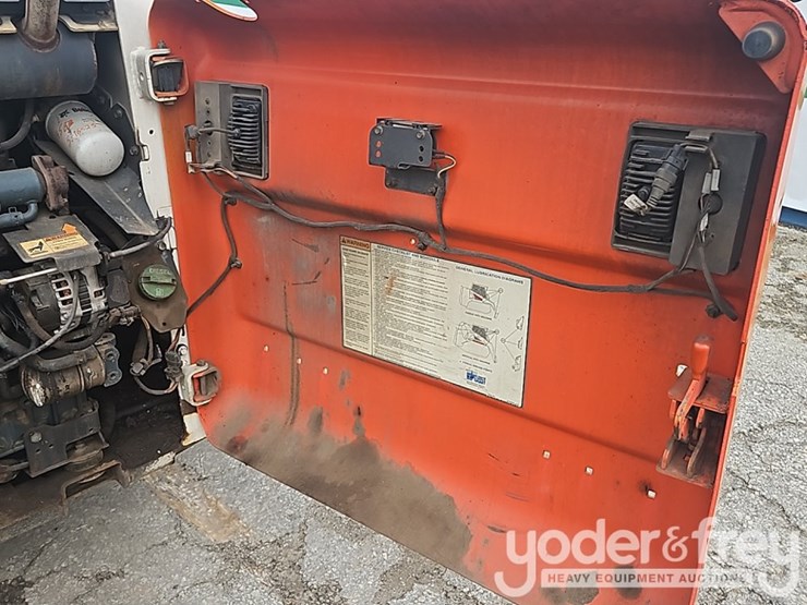 2011-bobcat-s185-image-14