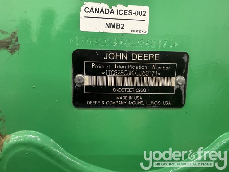 2019-deere-325g-image-32