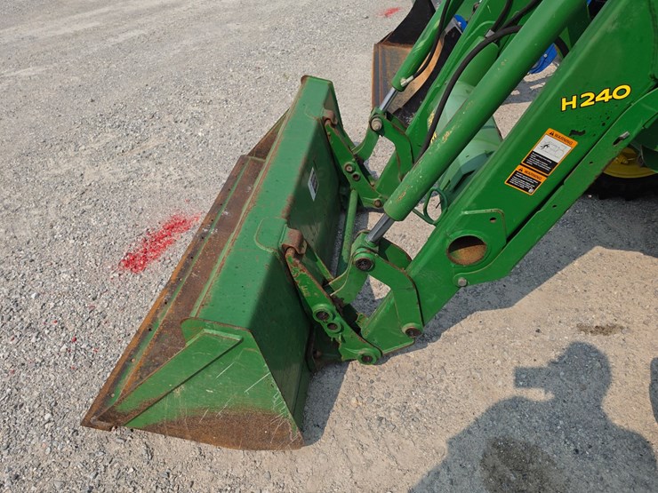 2016-john-deere-5075e-image-6