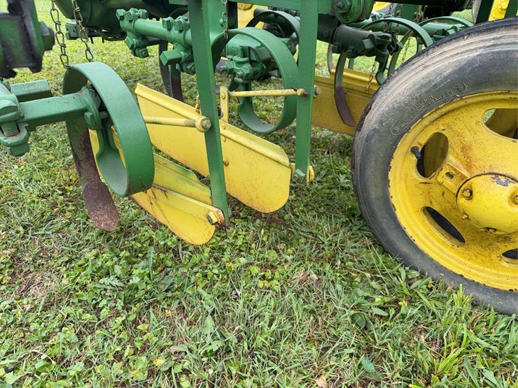 john-deere-h-image-40