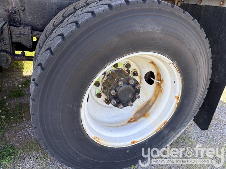 2012-kenworth-t400-image-12