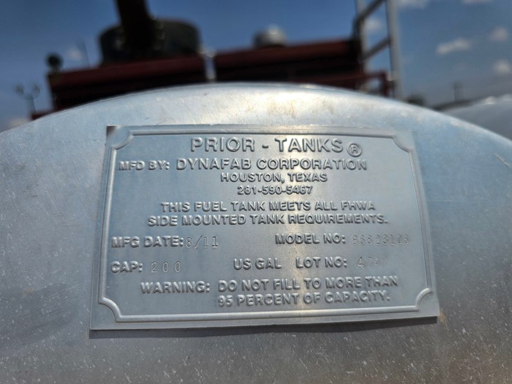2011-cummins-qsk23-image-16