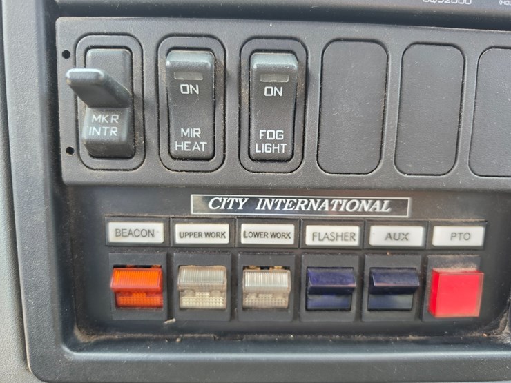 2002-international-durastar-4300-image-121