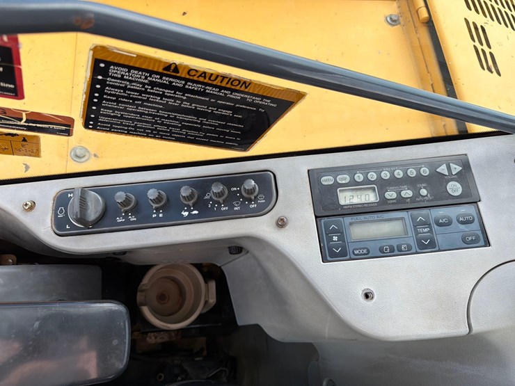 deere-85g-image-19