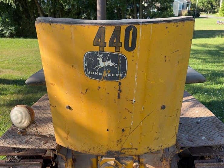 john-deere-440-image-29