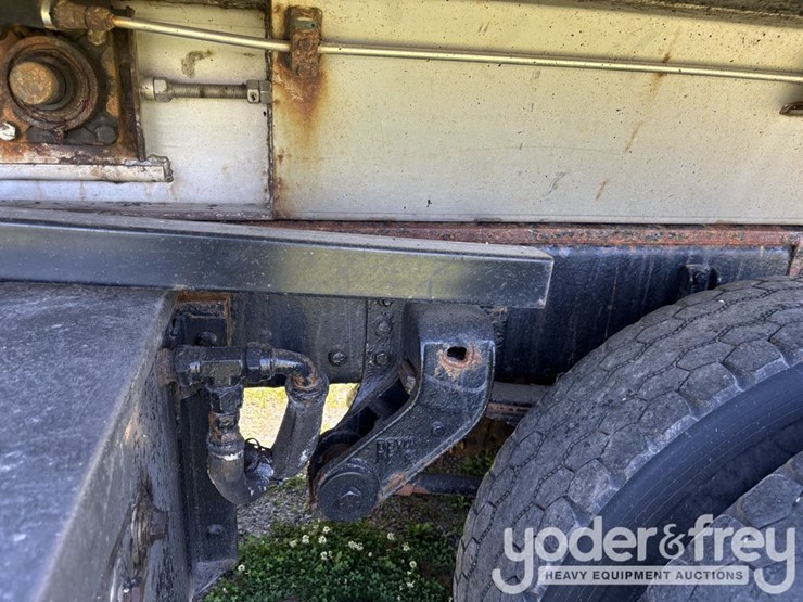 2012-kenworth-t400-image-29