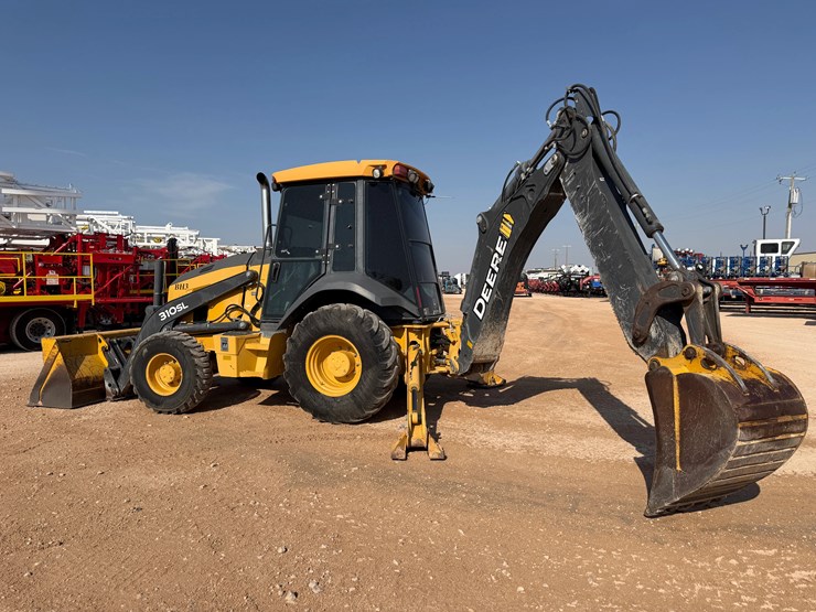 2019-deere-310sl-image-15