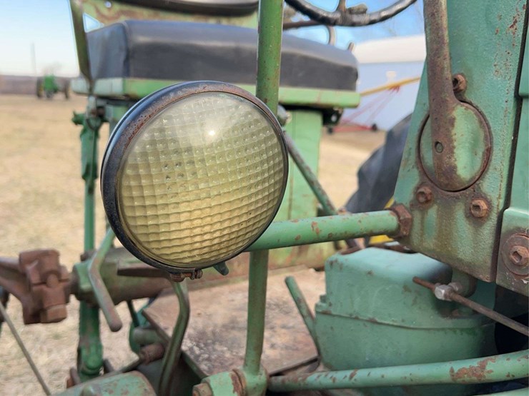 john-deere-50-image-27