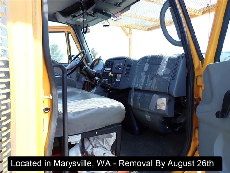 2002-international-durastar-4300-image-10