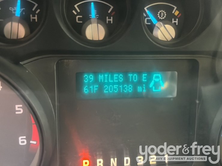 2011-ford-f550-image-25