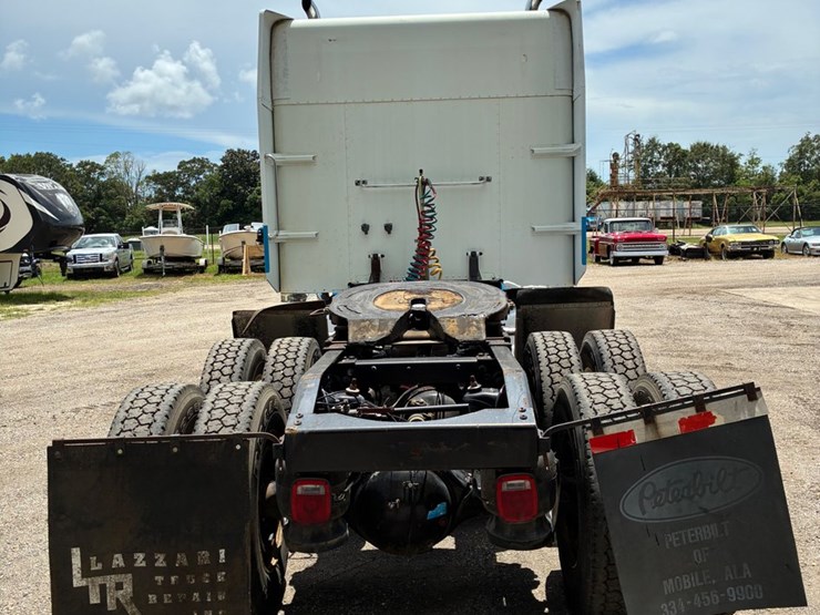 2000-peterbilt-378-image-5