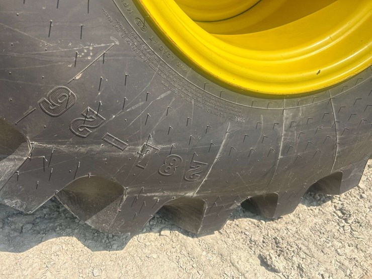 2011-john-deere-9770-sts-image-17