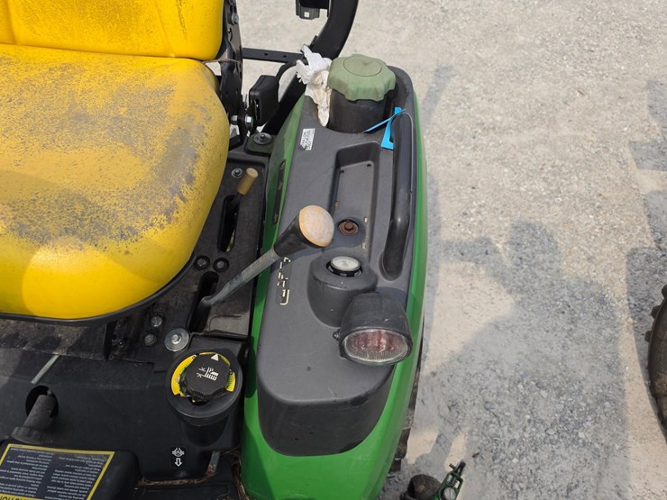 2015-john-deere-1025r-image-7