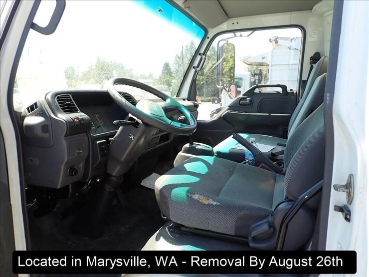 2005-chevrolet-w5500-image-21