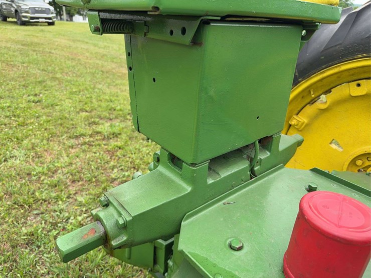 john-deere-model-b-image-27