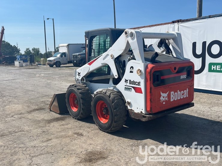2017-bobcat-s650-image-4