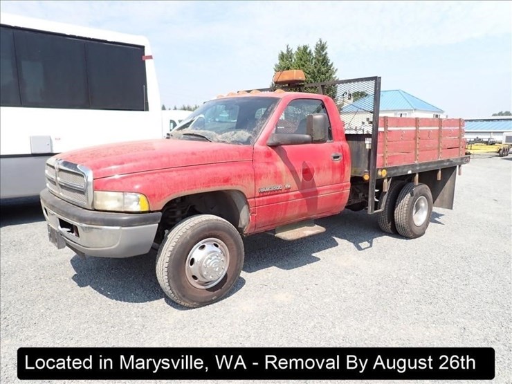 2002-dodge-3500-image-1