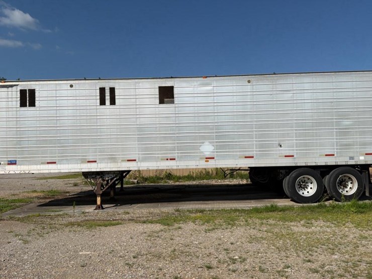 1982-great-dane-trailer-image-2