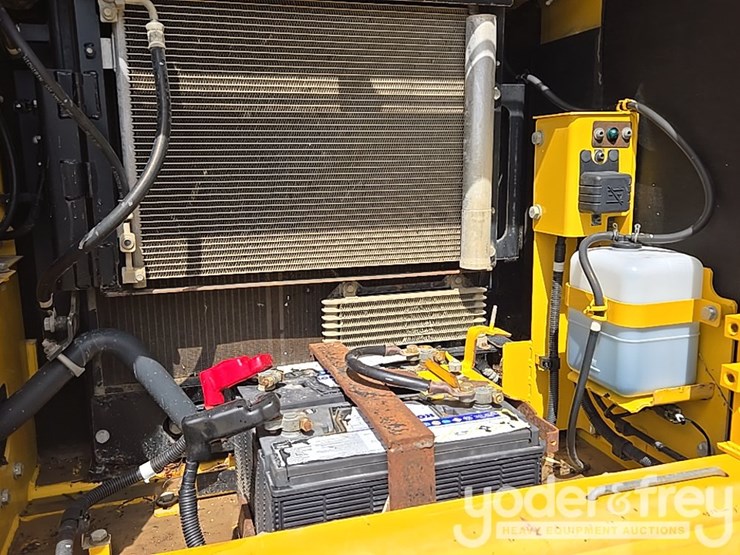 2016-komatsu-pc170-lc-10-image-36